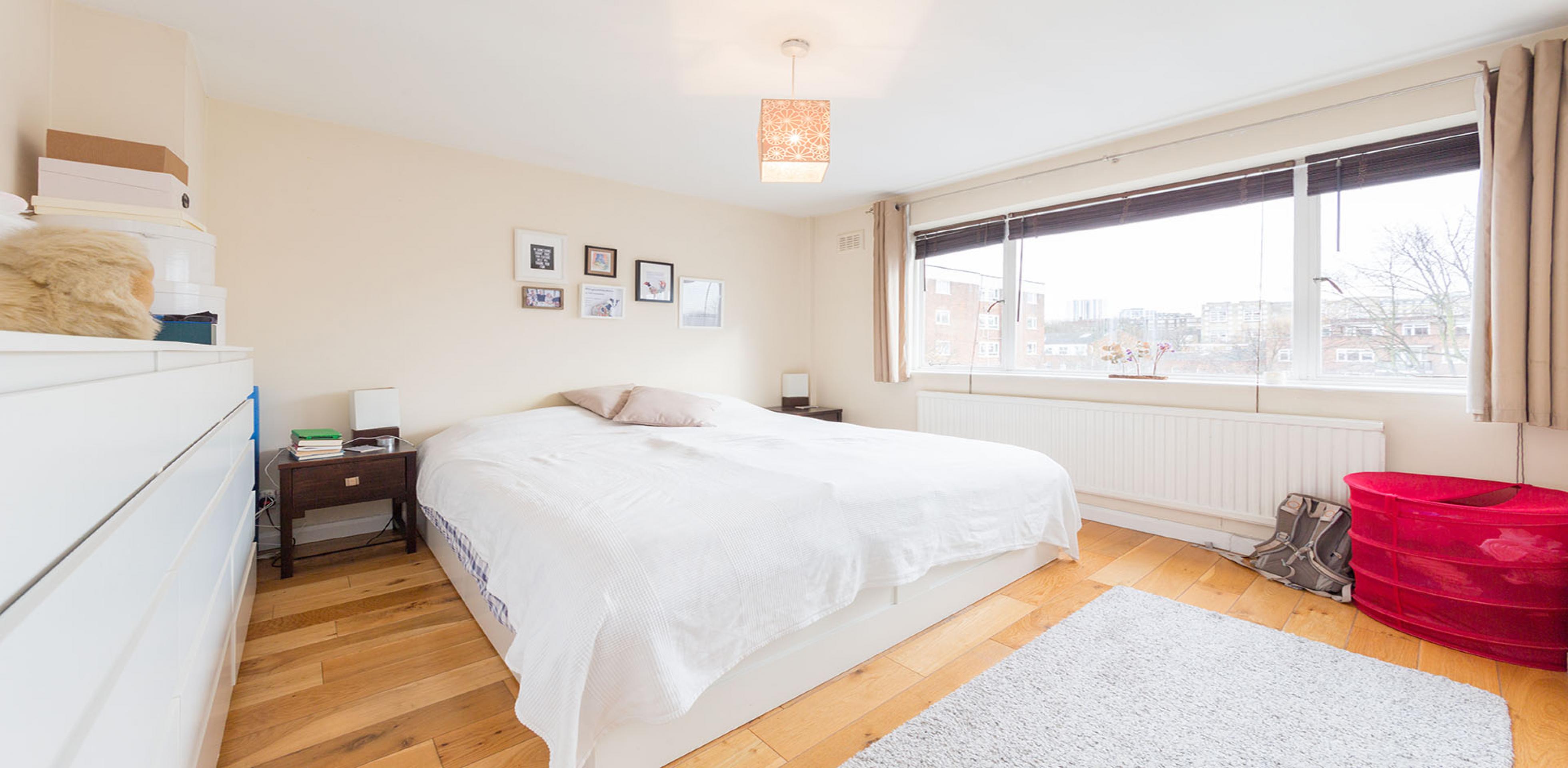 			1 Bedroom, 1 bath, 1 reception Apartment			 Fairfax Road, SWISS COTTAGE NW6
